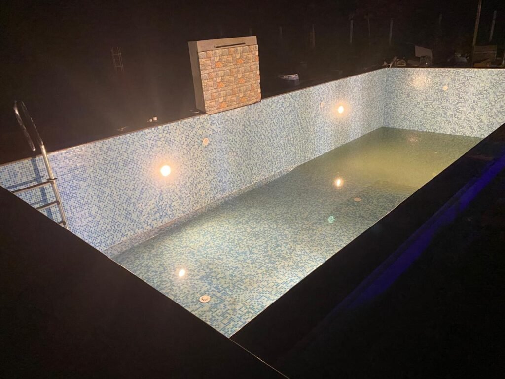 Pool Servicing, Maintenance & Repair