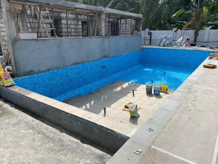 Small swimming pool construction Vedapatti Coimbatore with stylish and modern home design